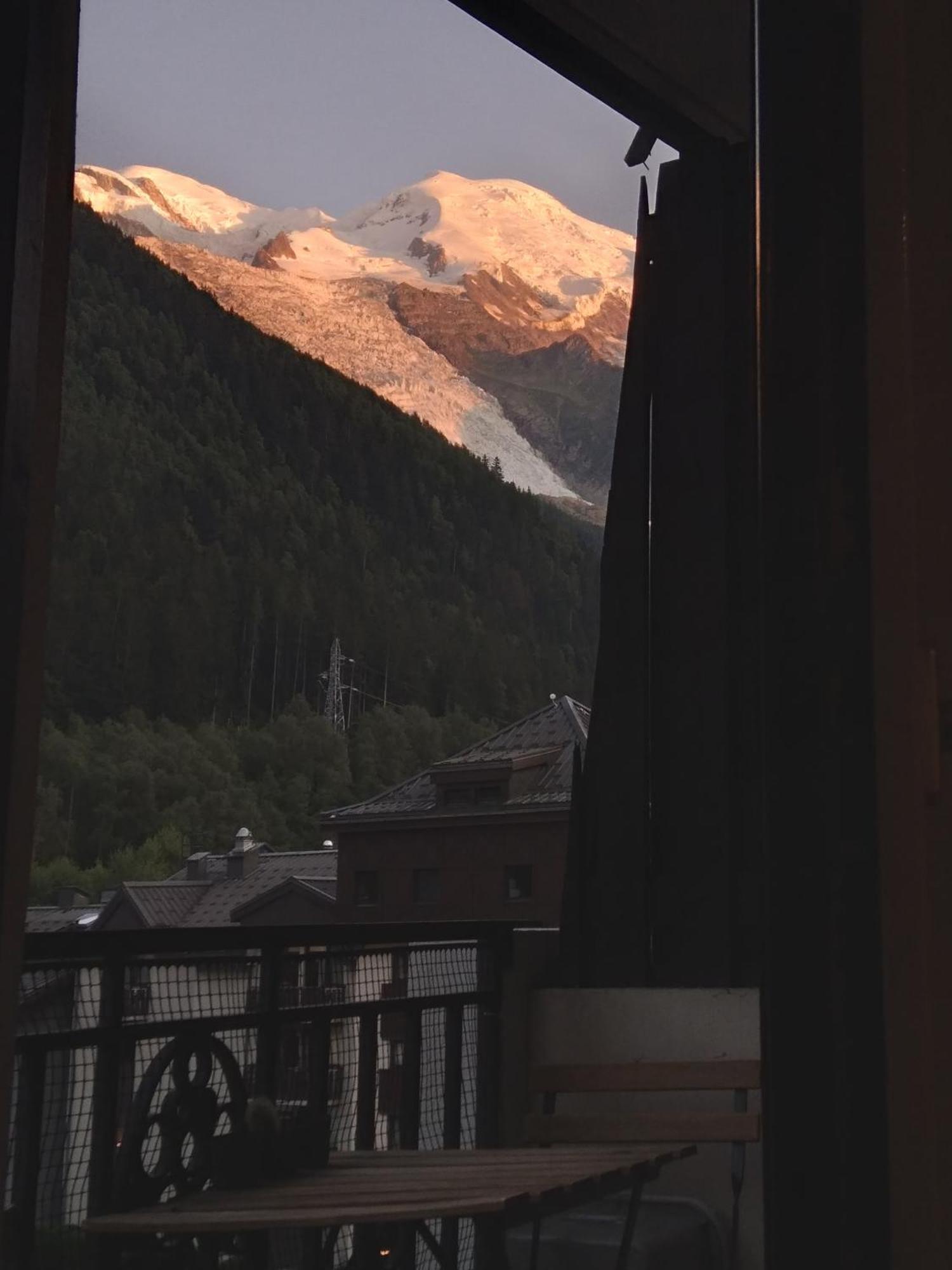 Apartamento Cocon Douillet Au Pied De L'Aiguille Du Midi Chamonix Mont Blanc Habitación foto